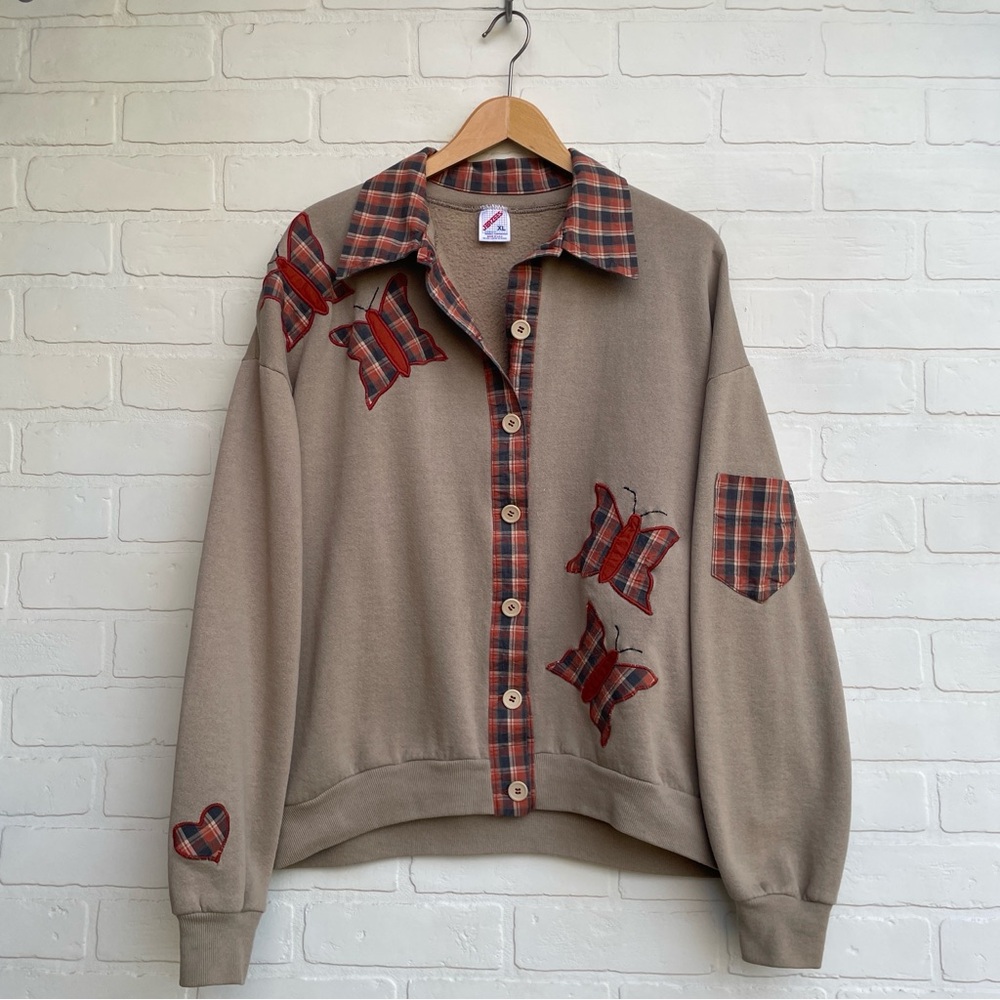 Vintage Plaid Butterfly Applique Button-Up collared sweatshirt Taupe & Red Plaid